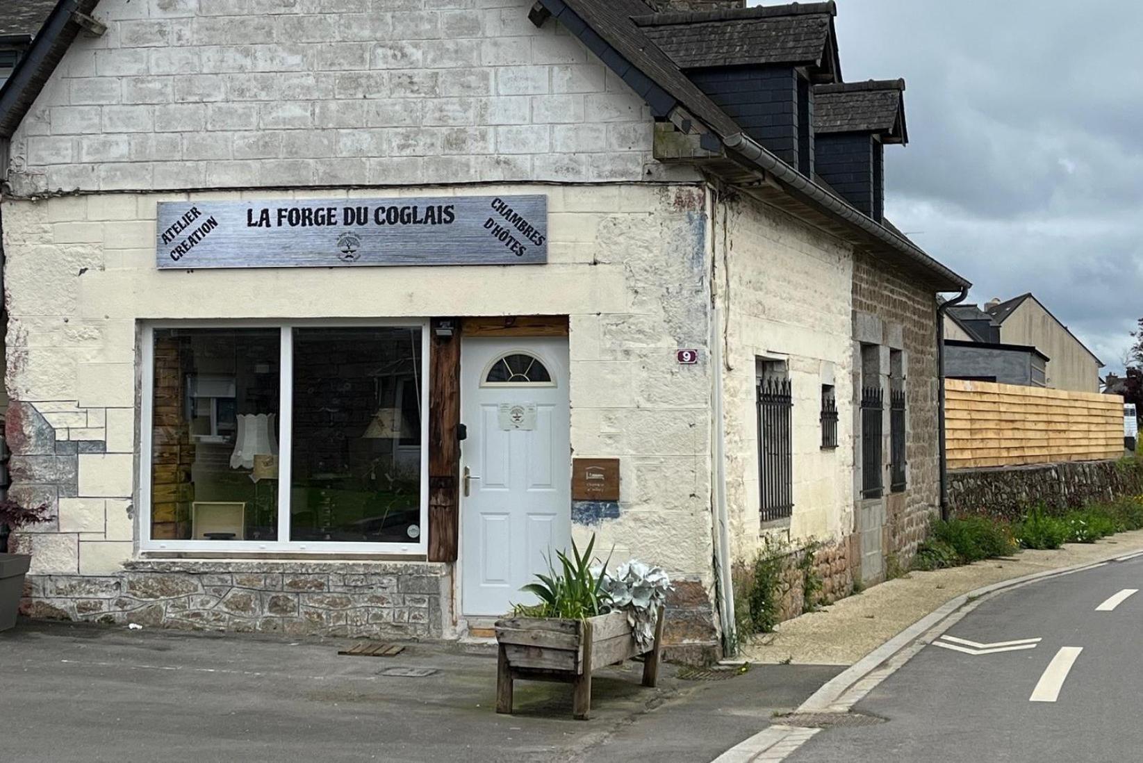 Chambres D'Hotes A La Forge Du Coglais La Selle-en-Cogles Kültér fotó